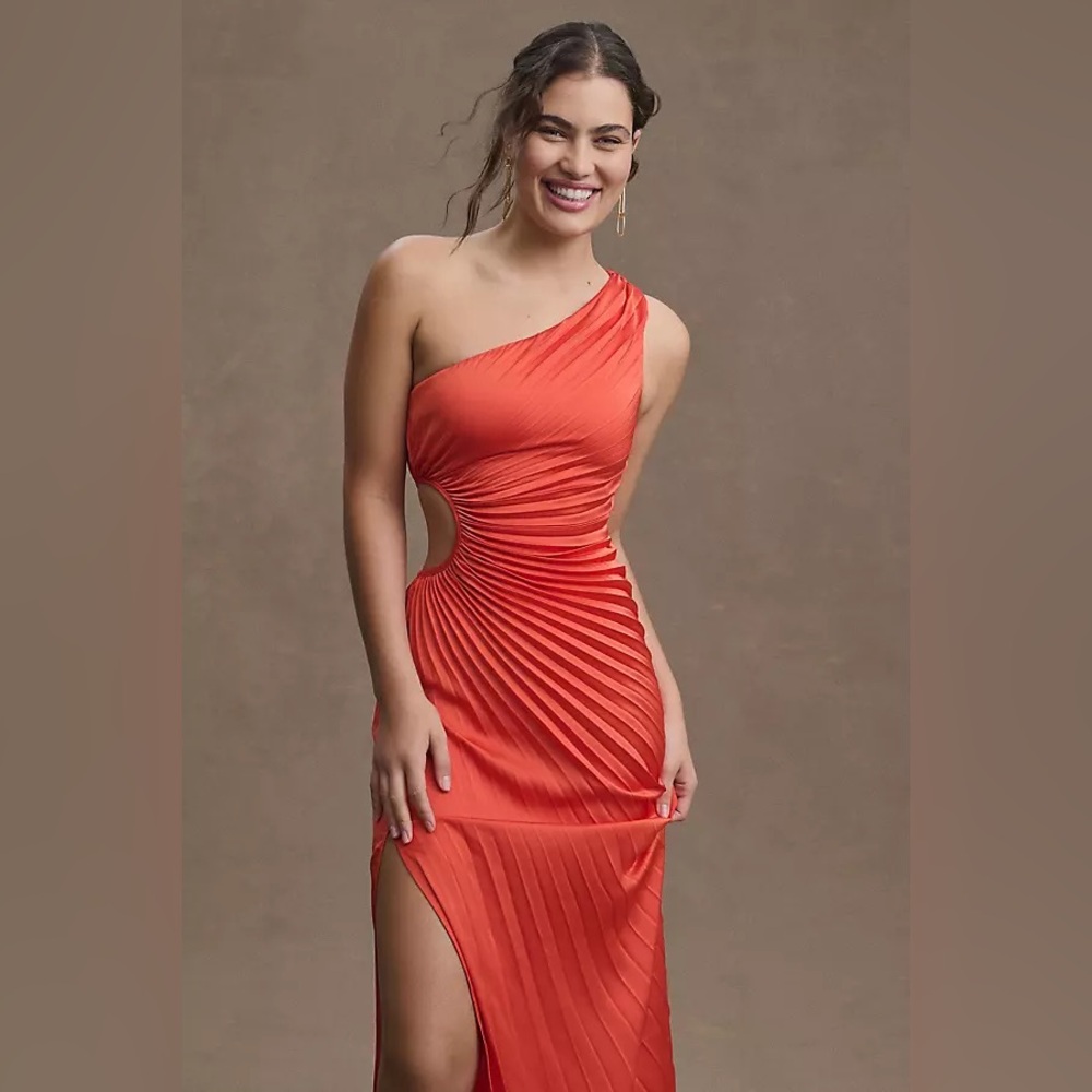 NWT Solie‎ Pleated One-Shoulder Cutout Sheath Gown by Delfi Collective